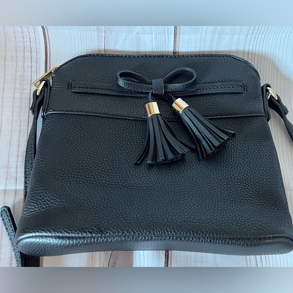 Pebbled, Faux Leather; Zip, Black Cross-Body Purse, Bow Front & Tassels
